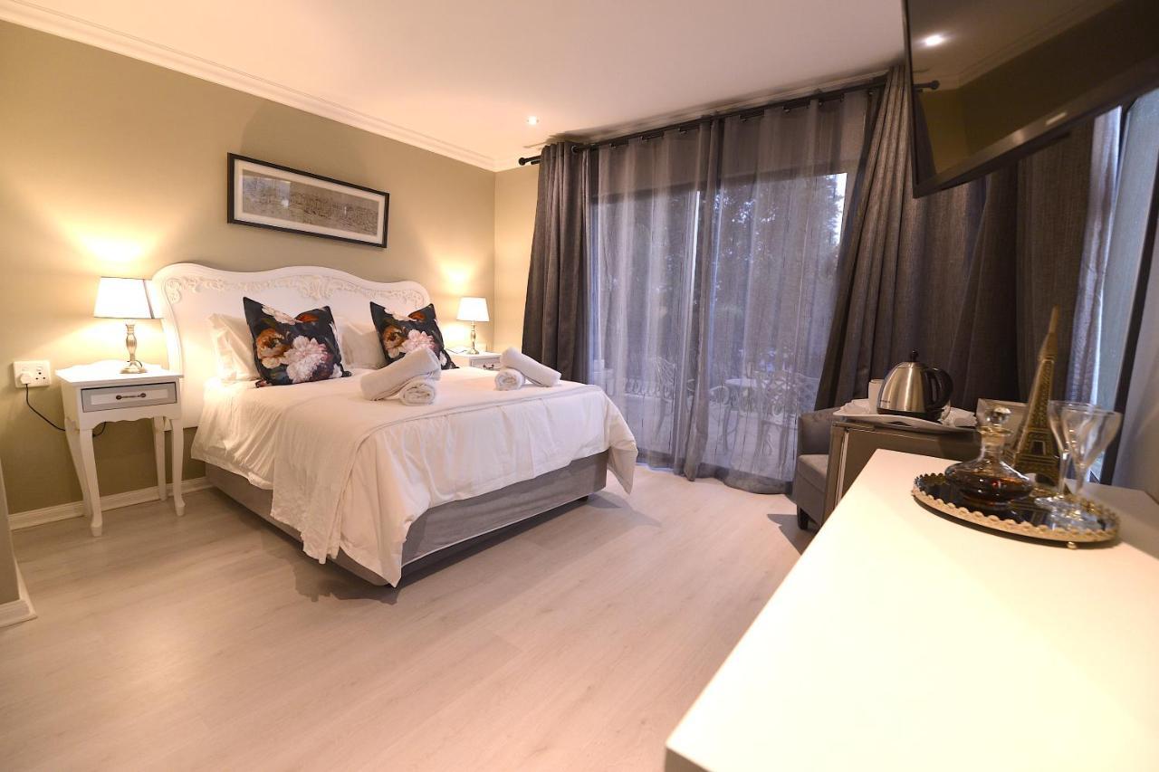 Chateau La Mer Exclusive Guesthouse & Spa Hartbeespoort Exteriör bild