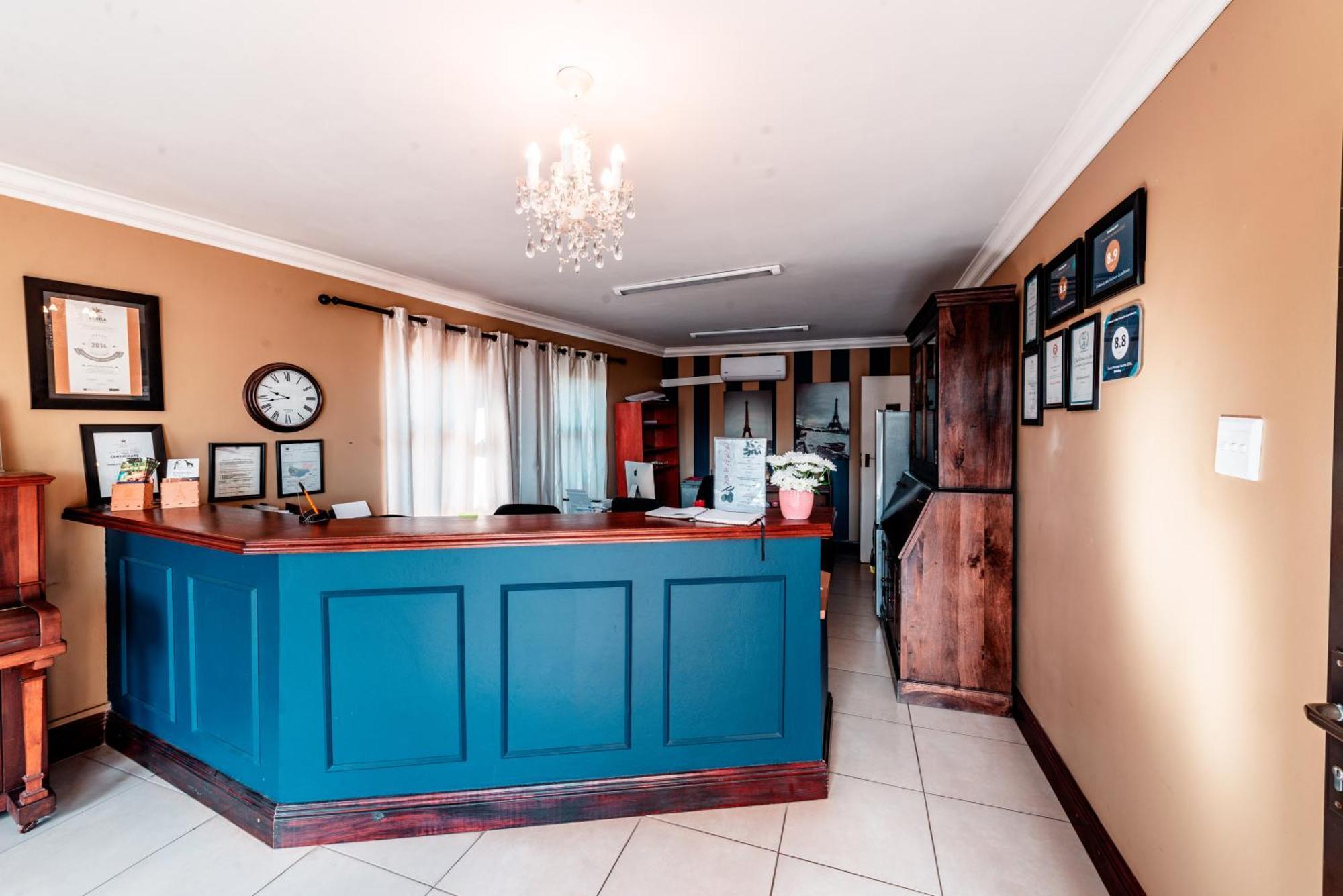 Chateau La Mer Exclusive Guesthouse & Spa Hartbeespoort Exteriör bild