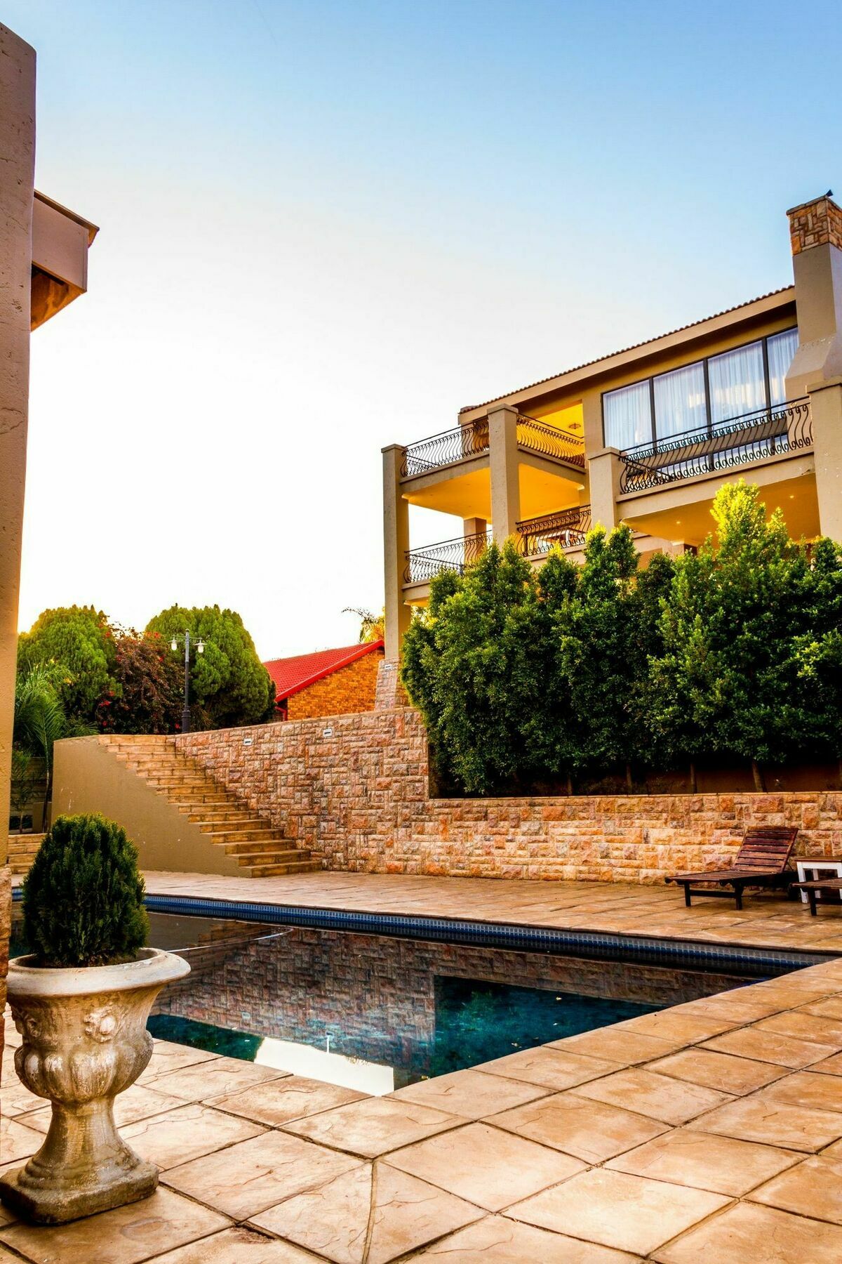 Chateau La Mer Exclusive Guesthouse & Spa Hartbeespoort Exteriör bild