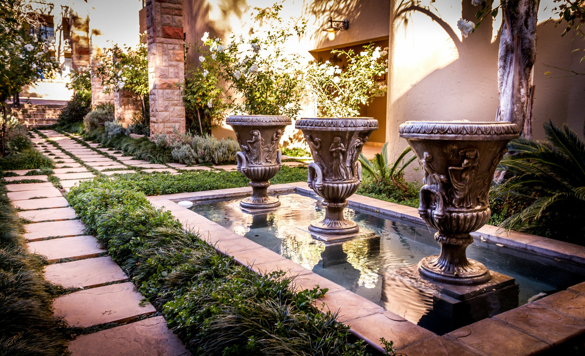 Chateau La Mer Exclusive Guesthouse & Spa Hartbeespoort Exteriör bild