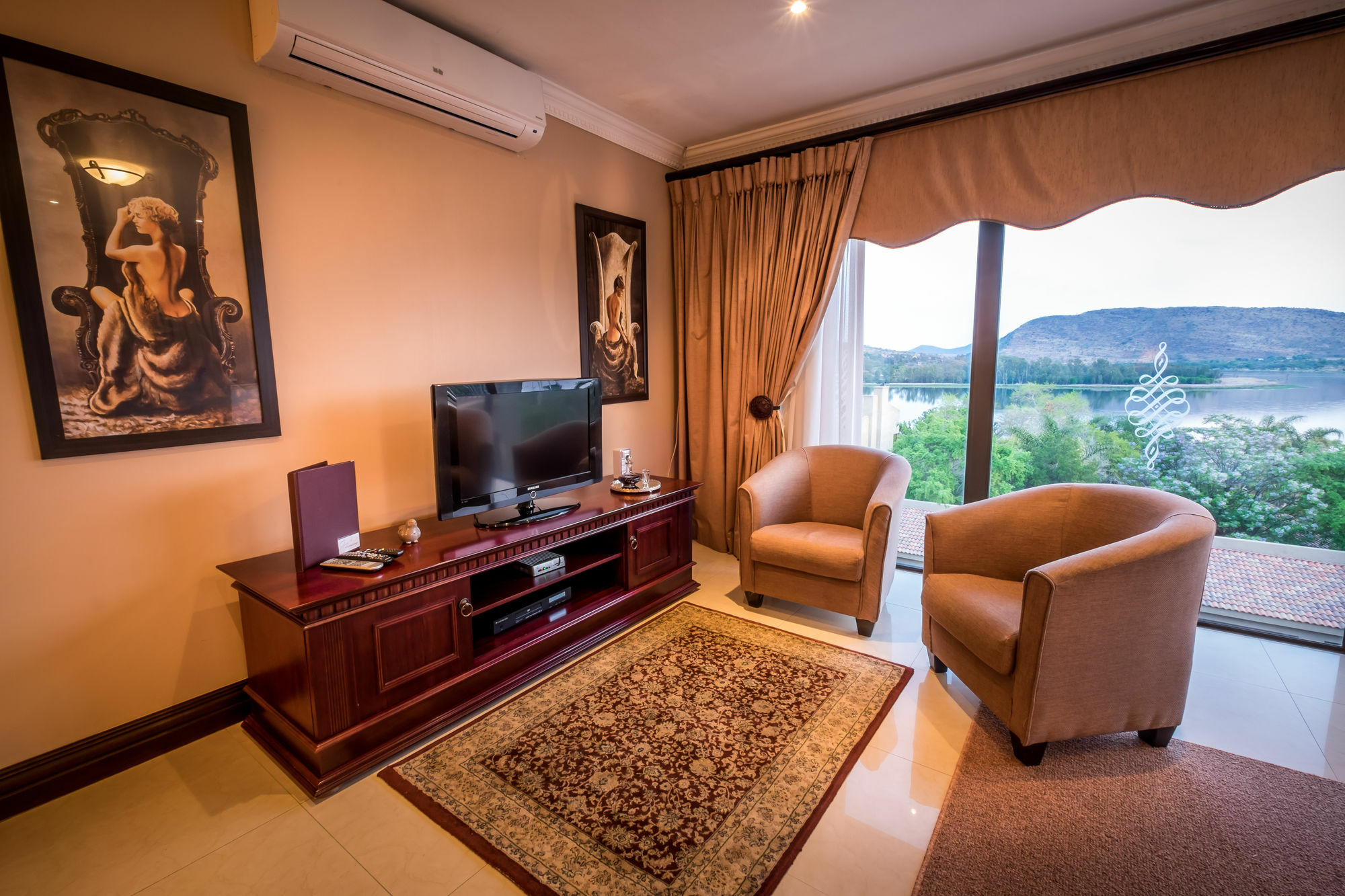 Chateau La Mer Exclusive Guesthouse & Spa Hartbeespoort Exteriör bild